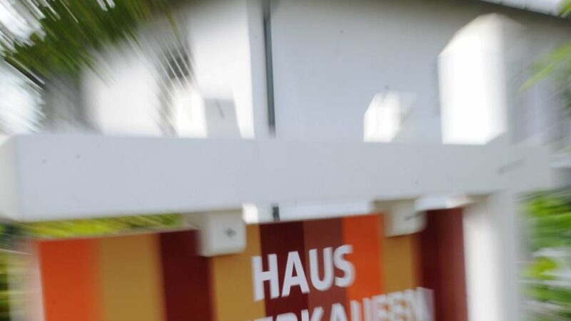 Preisdatenbank nennt Trend bei Immobilienpreisen in Mettmann: Preisrückgang für gebrauchte Einfamilienhäuser um neun Prozent