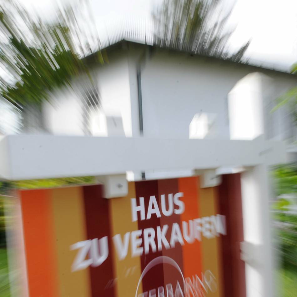 Preisdatenbank nennt Trend bei Immobilienpreisen in Mettmann: Preisrückgang für gebrauchte Einfamilienhäuser um neun Prozent