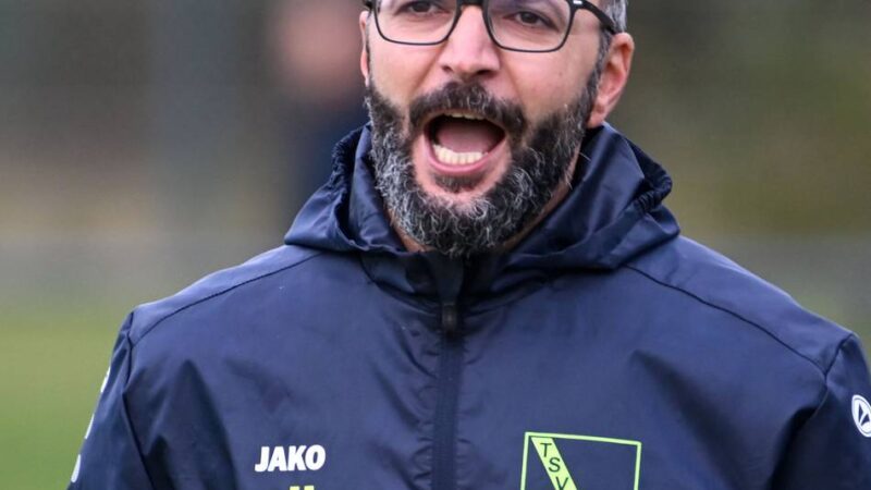 Rote Karte und nur ein Punkt: SV Rindern beißt sich am TSV Weeze die Zähne aus