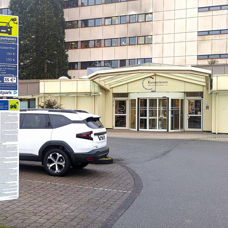Neues Parkplatzbewirtschaftungssystem in Wermelskirchen: Das Parken am Krankenhaus wird teurer