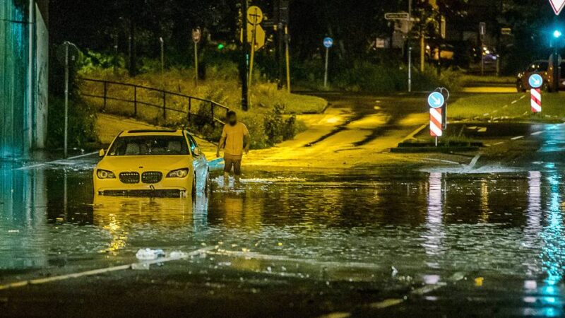 Bezirkspolitik in Düsseldorf: Schutz vor Starkregen ist Thema in der BV 10