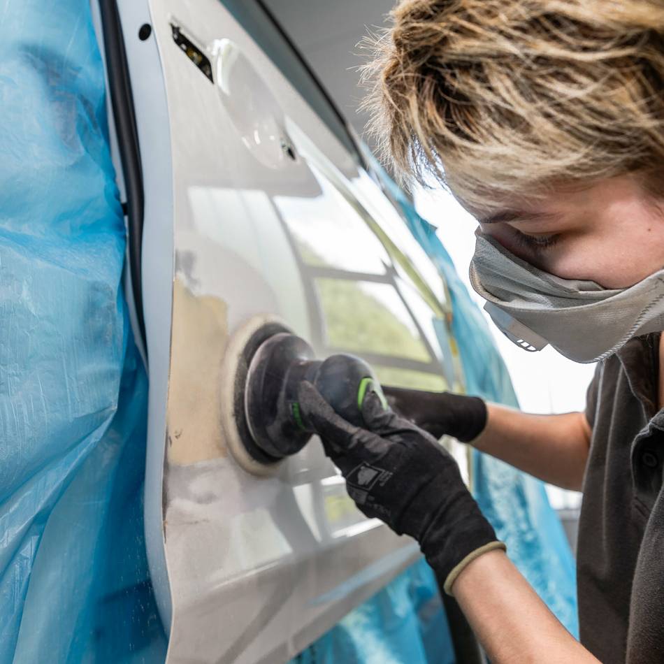 Deutsche Meisterschaft in Hilden: Drei Kfz-Lackiererinnen auf dem Treppchen