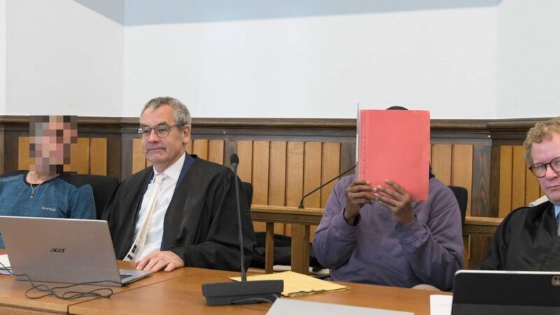 209 Fälle angeklagt: Angeblicher Fußballprofi aus Guinea soll in Goch jahrelang Drogen verkauft haben