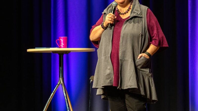 Kabarettistin zu Gast in Erkelenz: Wie Ingrid Kühne punktgenau den Nerv des Publikums trifft