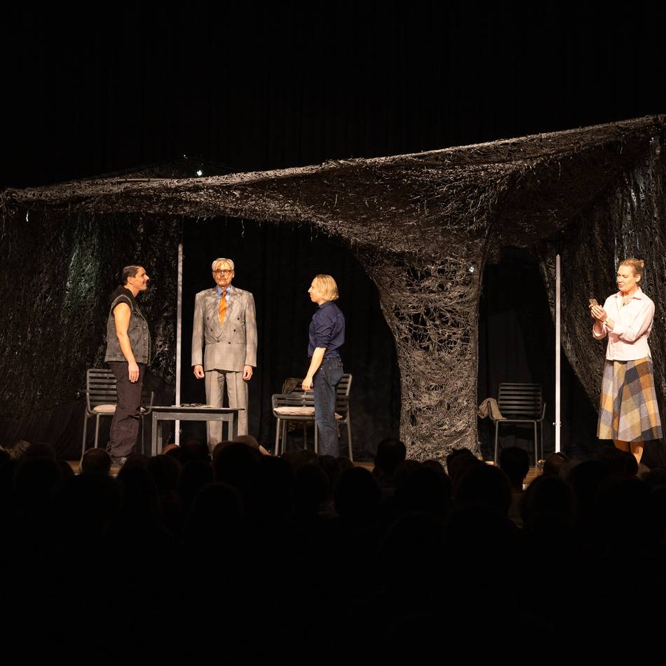 In Gedenken an Reichspogromnacht: Drama um Walter Lübcke zeigt rechte Gewaltstrukturen in Erkelenz