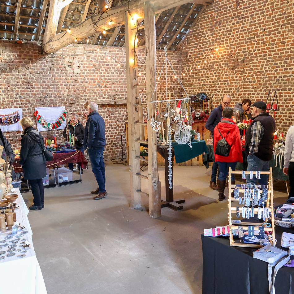 Weihnachten in Gerderhahn: Weihnachtsdorf lädt zum Bummeln und Genießen ein