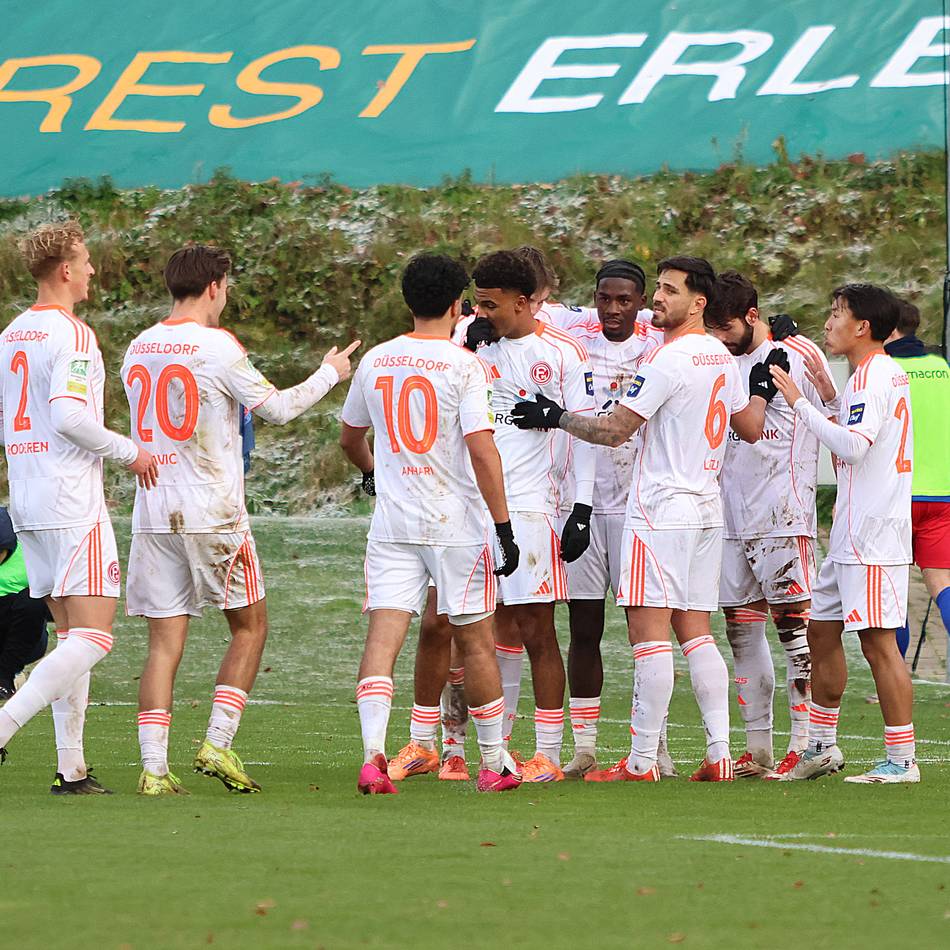 Langeneke zufrieden und erleichtert: Sonderlob für drei Fortuna-Spieler nach U23-Sieg beim Wuppertaler SV