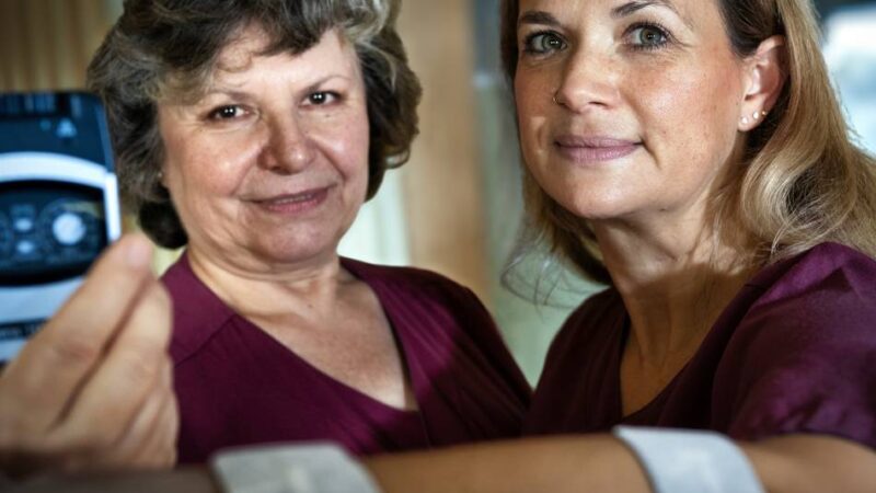 In Langenfeld und Hilden: Wie das Schmerztherapie-Team der GFO Kliniken arbeitet