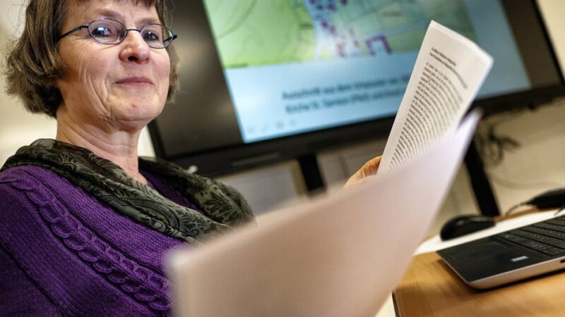 Ausflug in die Monheimer Stadtgeschichte: Expertin entlockt historischen Gebäuden ihre Geheimnisse