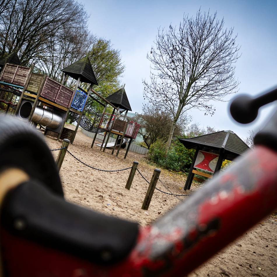 Spielplätze in Monheim: Politik vertagt die Umgestaltung des Heinrich-Zille-Platzes