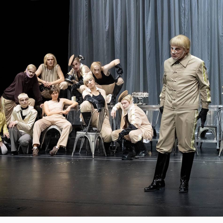 Theater in Mönchengladbach: Begeisterter Schlussapplaus belohnt „Cyrano de Bergerac“