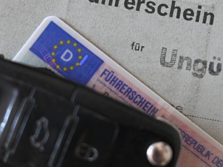 Straßenverkehrsamt Krefeld: Wer bis Januar 2026 den Führerschein umtauschen muss