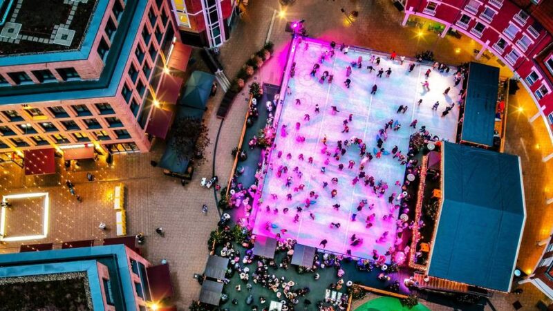 Eislaufbahn und verkaufsoffener Sonntag: Eisbahn bleibt beim Monheimer Sternenzauber erhalten