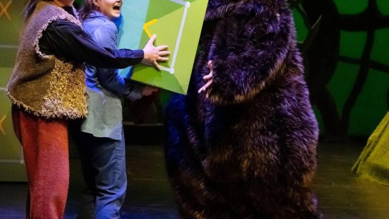 Premiere am Theater Krefeld: Eine mutige Prinzessin und ihr freundliches Ungeheuer