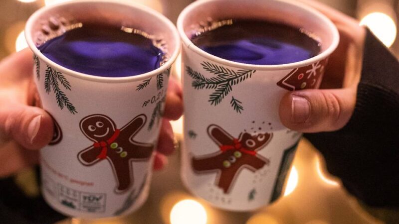 „Gemeinsam für eine gute Sache“: Service-Clubs machen Glühwein-Aktion für Xantener Tafel