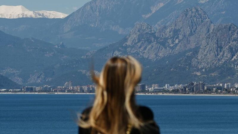 Urlaubsreisen: Boom bei Pauschalreisen treibt Umsatz von Alltours