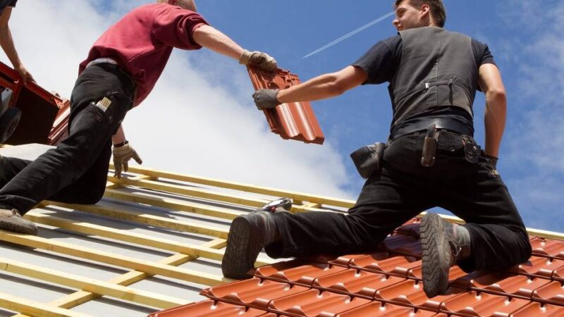 Sicherheit im Beruf: Warum es weniger Arbeitsunfälle gibt