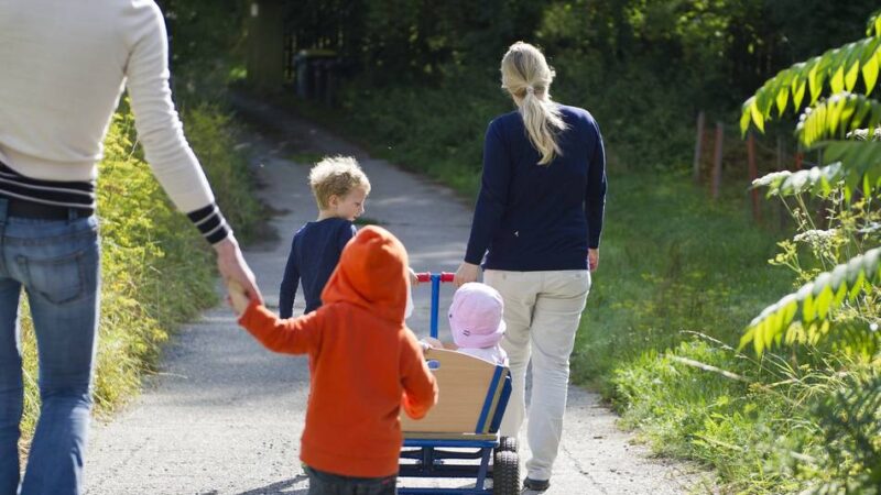 Kindertagespflege hat Alarm geschlagen: Ringen um bessere Bezahlung für Klever Tagesmütter