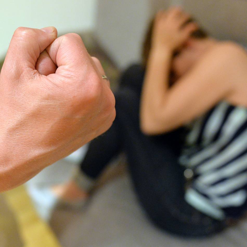 Gewalt gegen Frauen in Dormagen gestiegen: „Wer gibt schon zu, dass er vom Mann verprügelt wird?“