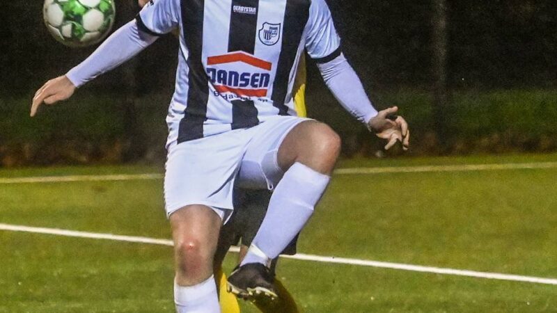 2:2 bei der SGE Bedburg-Hau: Joker Mika Winkler lässt den SV Rindern im Duell der Nachbarn spät jubeln