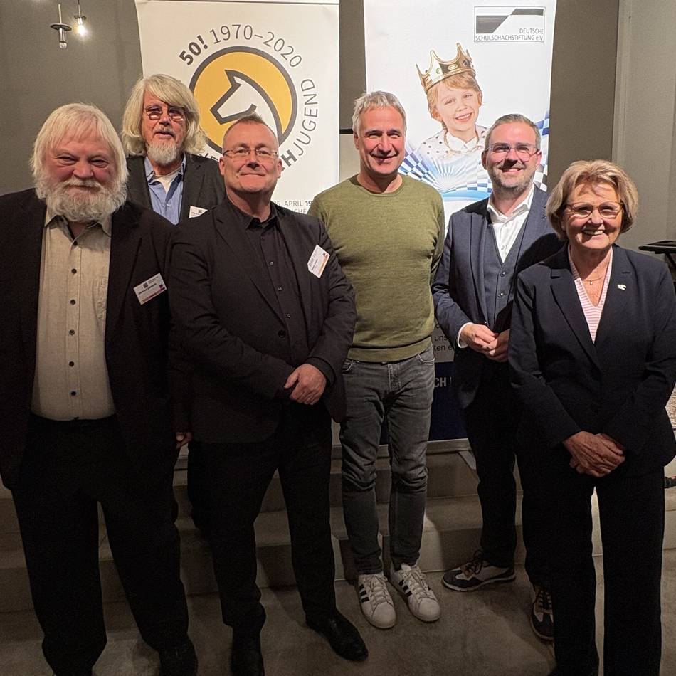 Schachkongress am Norbert-Gymnasium in Dormagen: Schacholympiasieger und Marco Bode begeistern Schüler