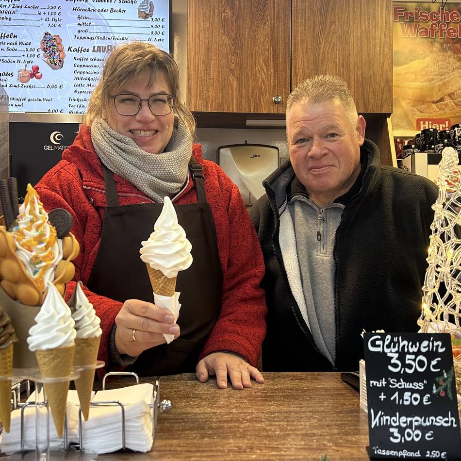 Stöbern in Mettmann: Mini-Weihnachtsmarkt-Premiere am Königshof