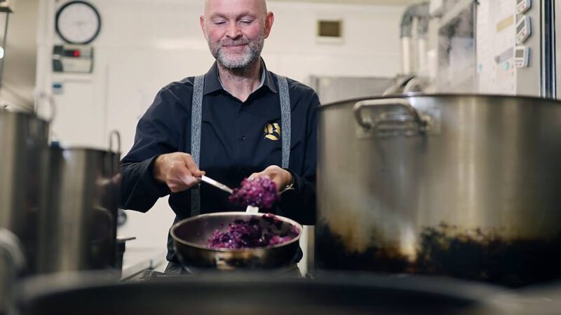 Trotz Vogelgrippe-Auswirkungen: Brust oder Keule? So viel kostet der Gänseschmaus