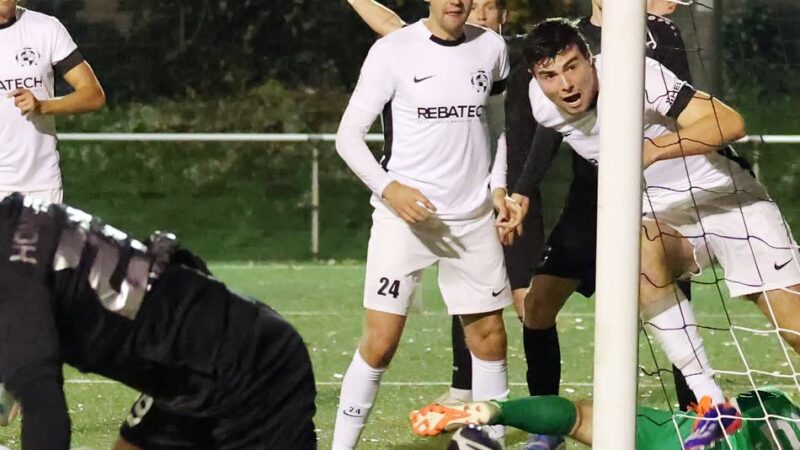 Verdienter Heimerfolg: Schlitzohr Pascal Weber nervt Hombergs Trainer Stefan Janßen