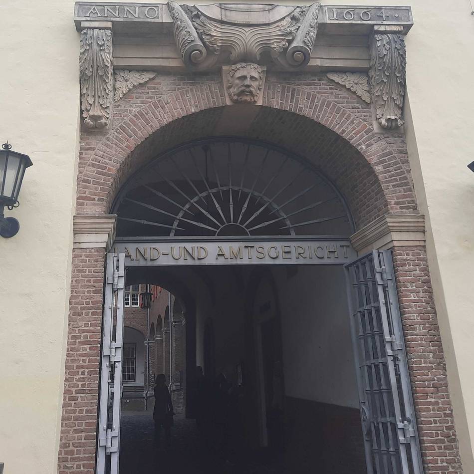 Urteil am Landgericht Kleve: „Dein Hasch geht klar“ – Angeklagter lieferte in Goch Cannabis mit dem Fahrrad aus