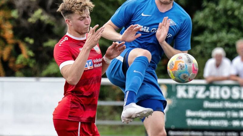 Freitagabendspiel in der Oberliga: So wollen die Sportfreunde Jüchens Festung knacken