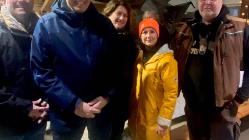 Tierische Institution in Dormagen: Unerwarteter Geldregen beim Helferfest im Eselpark Zons