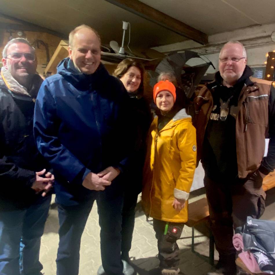 Tierische Institution in Dormagen: Unerwarteter Geldregen beim Helferfest im Eselpark Zons