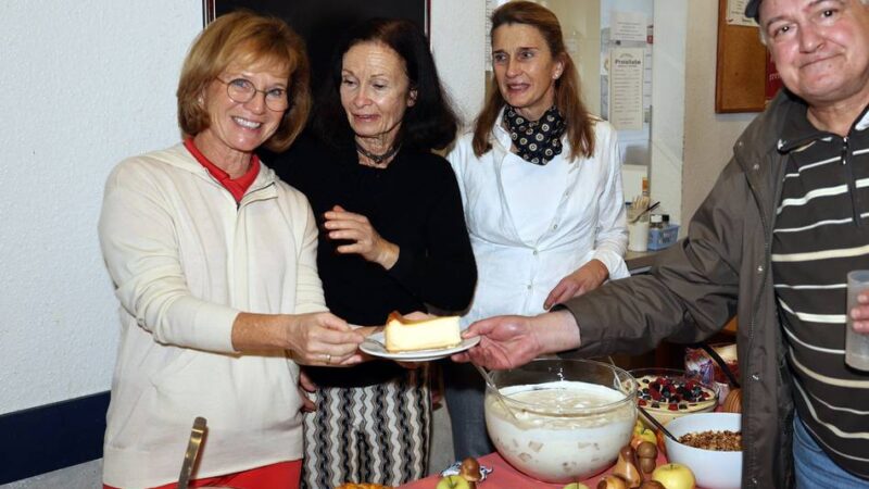 Hilfe für Obdachlose in Mönchengladbach: Inner Wheel kochen im Café Pflaster