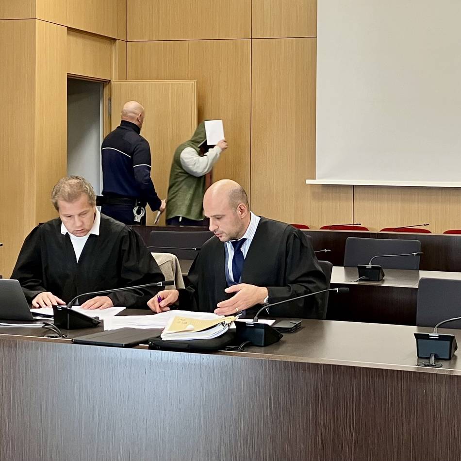 Schüsse auf Uber-Fahrgast in Düsseldorf: Staatsanwalt fordert lange Haftstrafe und Sicherungsverwahrung