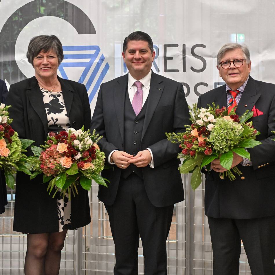 Politik im Kreis Viersen: Gielen als neuer Landrat des Kreises vereidigt