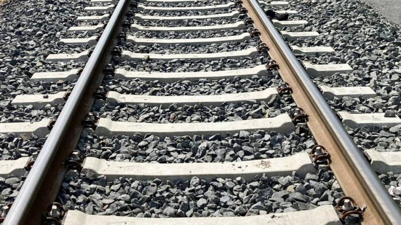 Streckensperrung betrifft auch Leverkusen: Zugverkehr nach Köln rollt ab Montag wieder