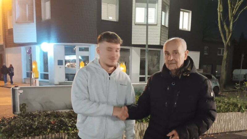 Bewegende Begegnung: Bei Sturz verletzt – 81-Jähriger trifft seinen Ersthelfer