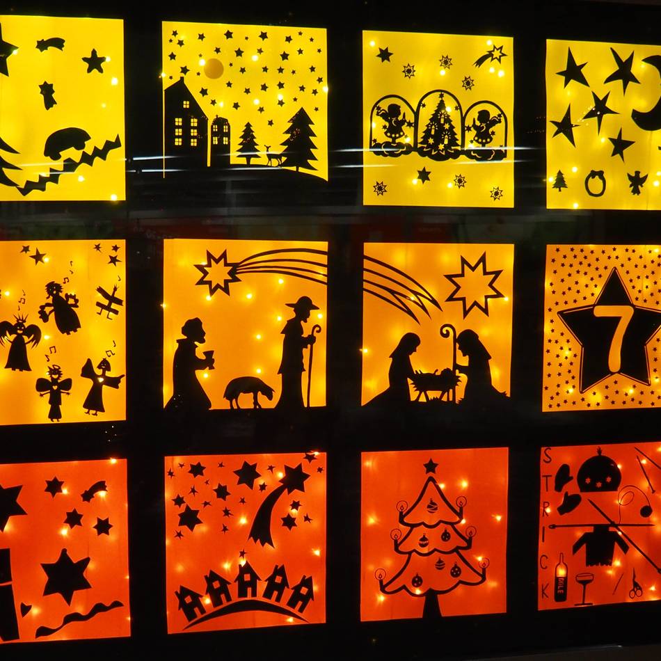 Aktion der Kirchengemeinde St. Peter: In Rheinberg werden wieder Adventsfenster geschmückt