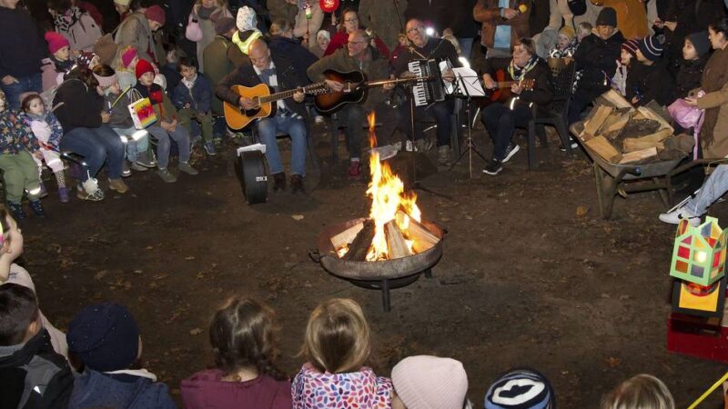 In Bönninghardt: Tolles Martinsevent auf dem Spielplatz