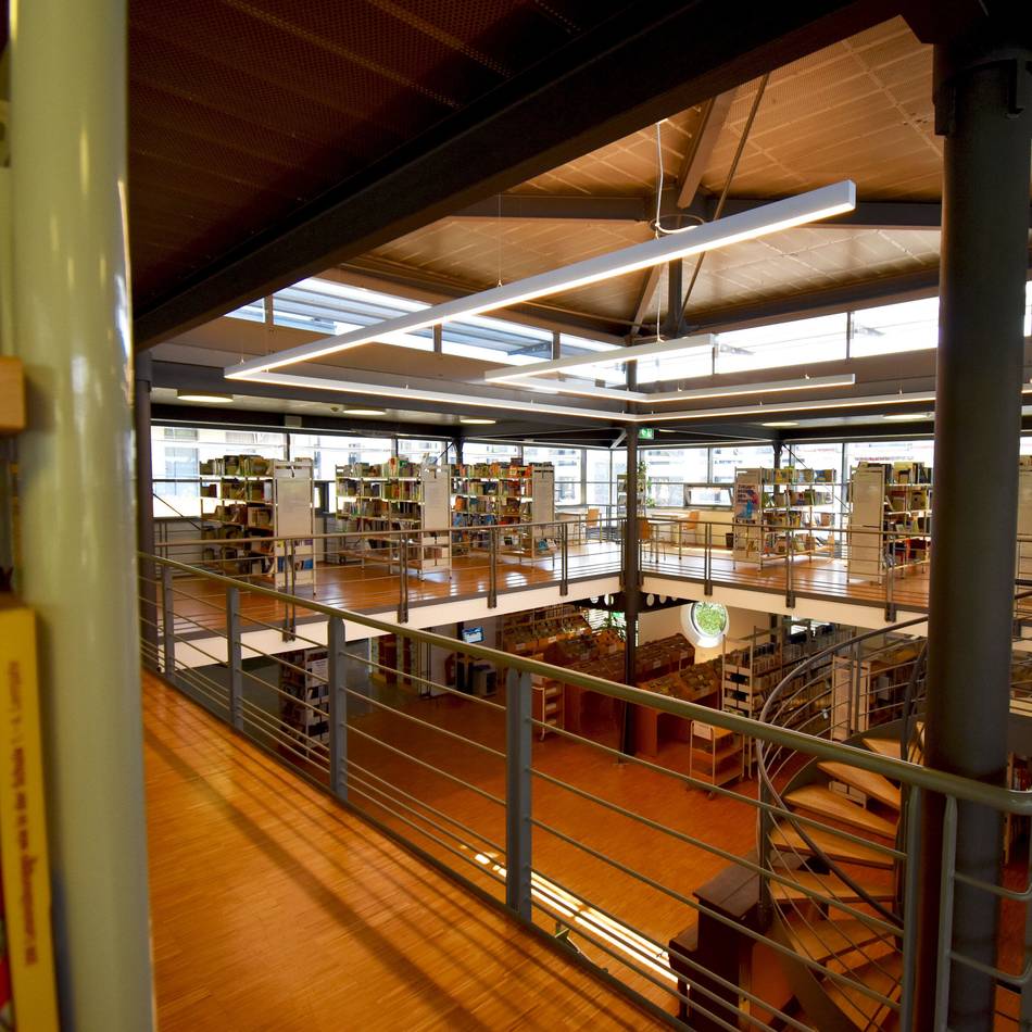 Stadtbibliothek Dormagen: Buchvorstellungen, Leseseminar und Medien zum Mini-Preis