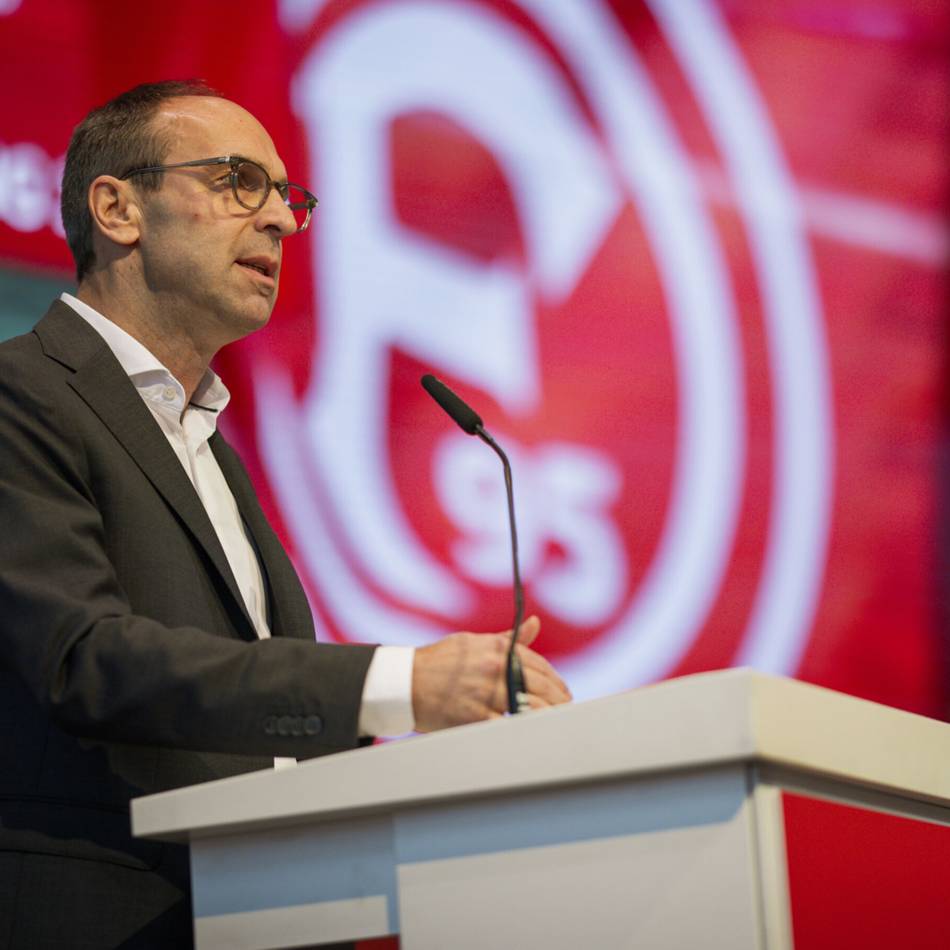 380.000 Euro an Strafen gezahlt: Fortuna-Boss Jobst mit eindringlichem Pyro-Appell an die eigenen Fans