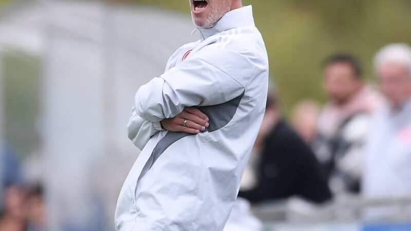 „Dann werde ich schon früher gesperrt“: Mit dieser Entscheidung ist Fortunas U23-Trainer Langeneke gar nicht einverstanden