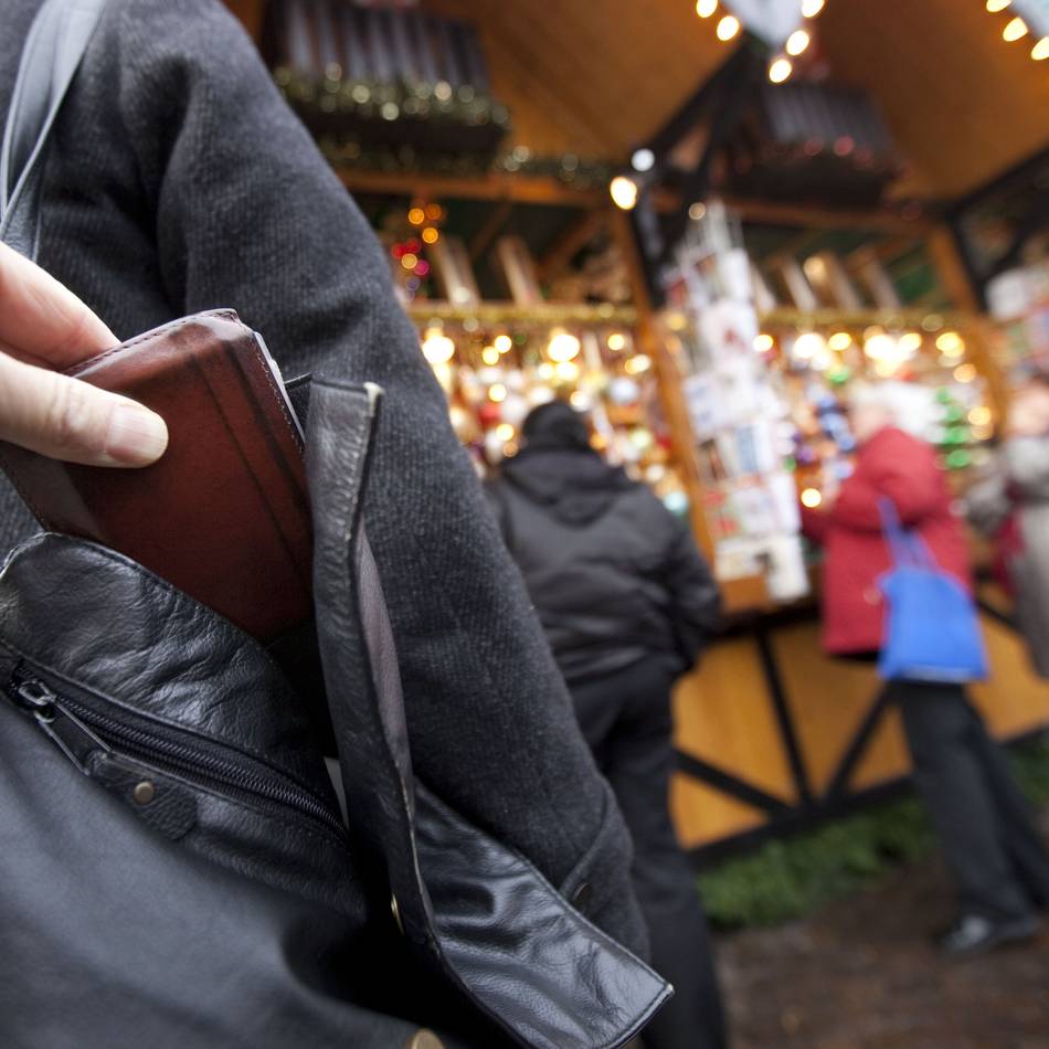 Verbotskontrollen auch in Hückeswagen und Radevormwald: Polizei zeigt Präsenz auf Weihnachtsmärkten