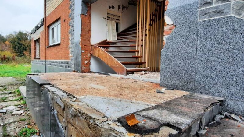 Türen ausgebaut, Keller geflutet: Mietstreit eskaliert – „Horrormieter“ zerstört Haus in Wesel