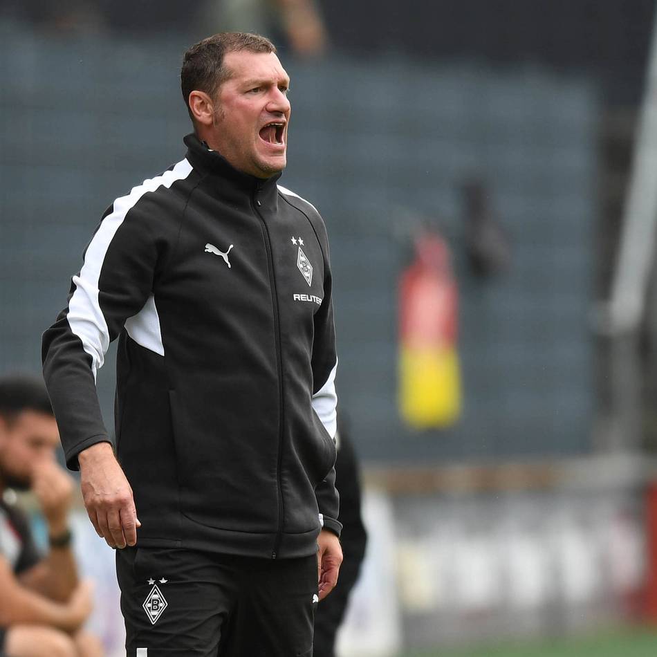 „Du musst es realistisch einschätzen“: Eickel erklärt seine Reaktion auf die 0:6-Pleite der Gladbacher U23