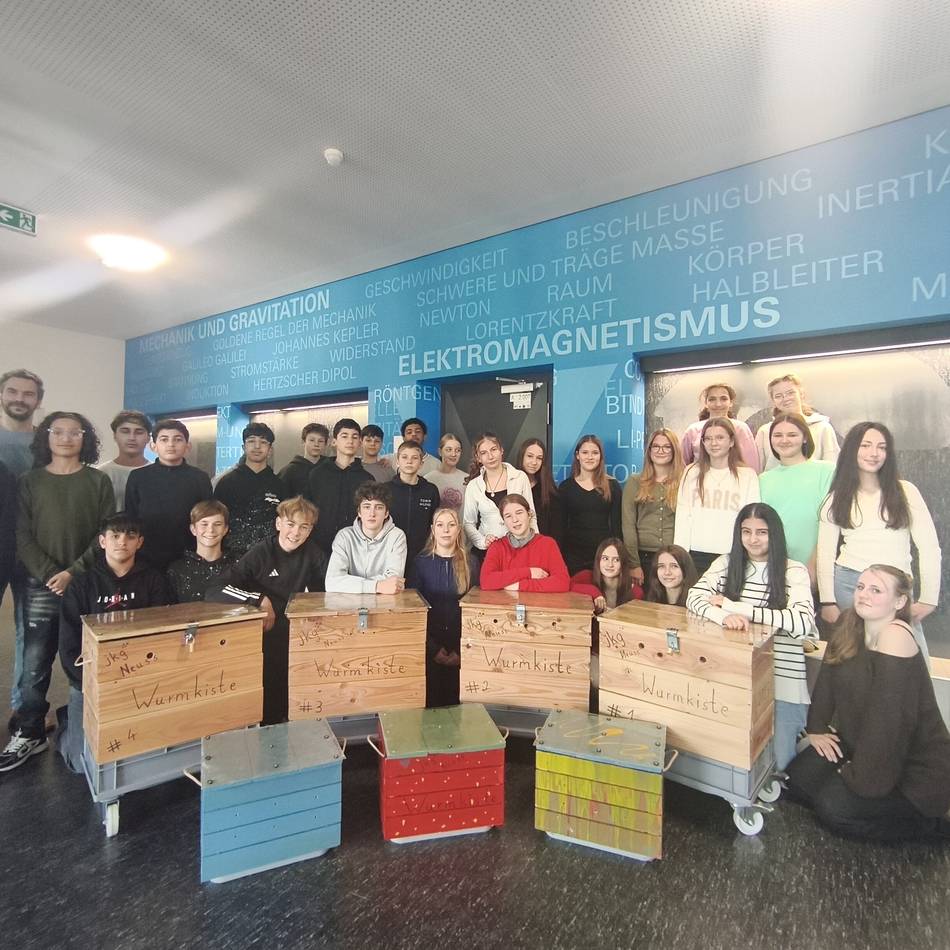 Nachhaltigkeitsprojekt in Neuss: Schule macht Würmer zu Müllentsorgern