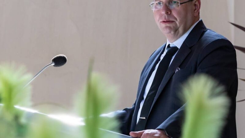 Markus Saxert, Trauerredner aus Hückeswagen: Einen kleinen Teil des Schmerzes mittragen