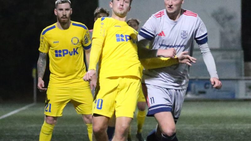 Süchteln feiert Kantersieg in Landesliga: Nettetal erkämpft Remis, Mennrath zurück auf der Siegerstraße