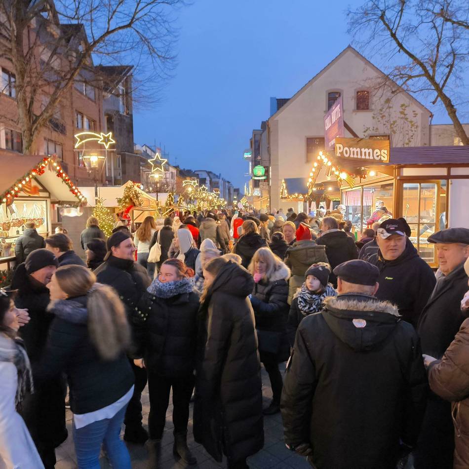 Von Glühweinduft bis Betonsperren in Dormagen: So sicher sind die Weihnachtsmärkte