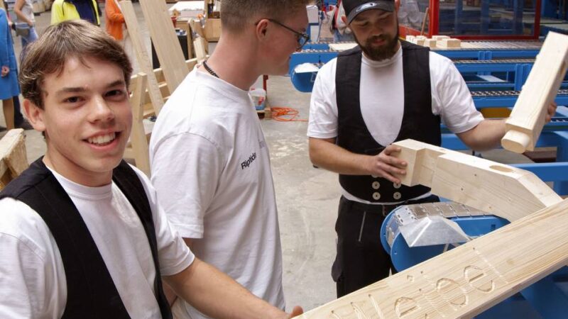 Große Investition bei der Zimmerei Weibel in Sonsbeck: „Das ist dann wie Lego für Erwachsene“